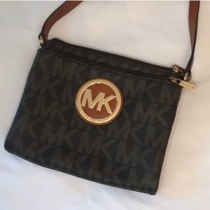 BRAND NEW Michael Kors MK Print Crossbody Purse